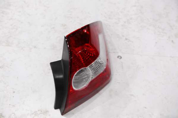 SANDERO STEPWAY ÇIKMA PARÇA ARKA STOP LAMBALARI